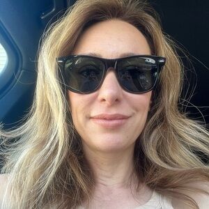 Meet your Posher, Didem